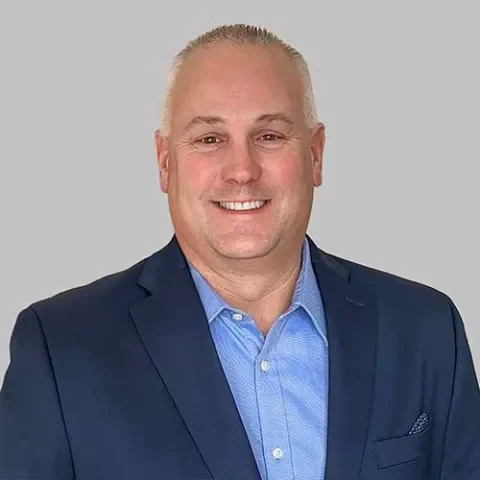 Ryan Thomas Headshot